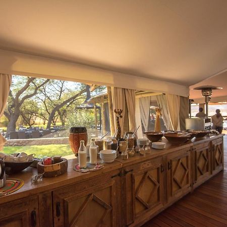 Tau Game Lodge Madikwe Game Reserve Ngoại thất bức ảnh