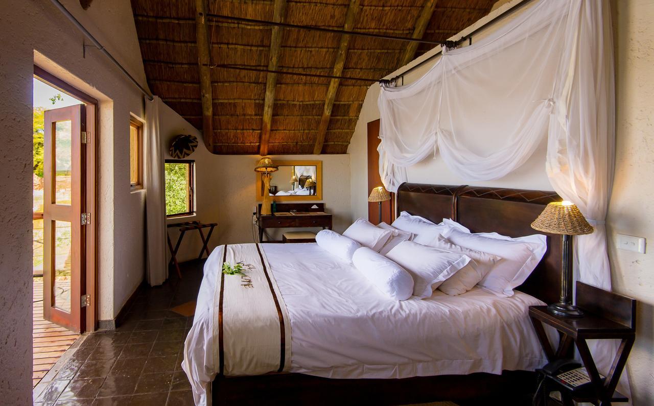 Tau Game Lodge Madikwe Game Reserve Ngoại thất bức ảnh