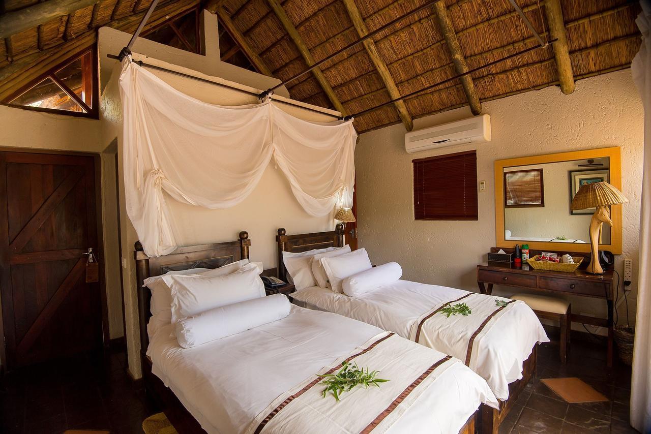 Tau Game Lodge Madikwe Game Reserve Ngoại thất bức ảnh