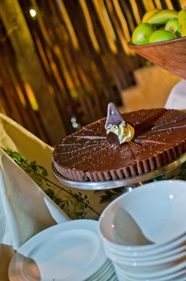 Tau Game Lodge Madikwe Game Reserve Ngoại thất bức ảnh