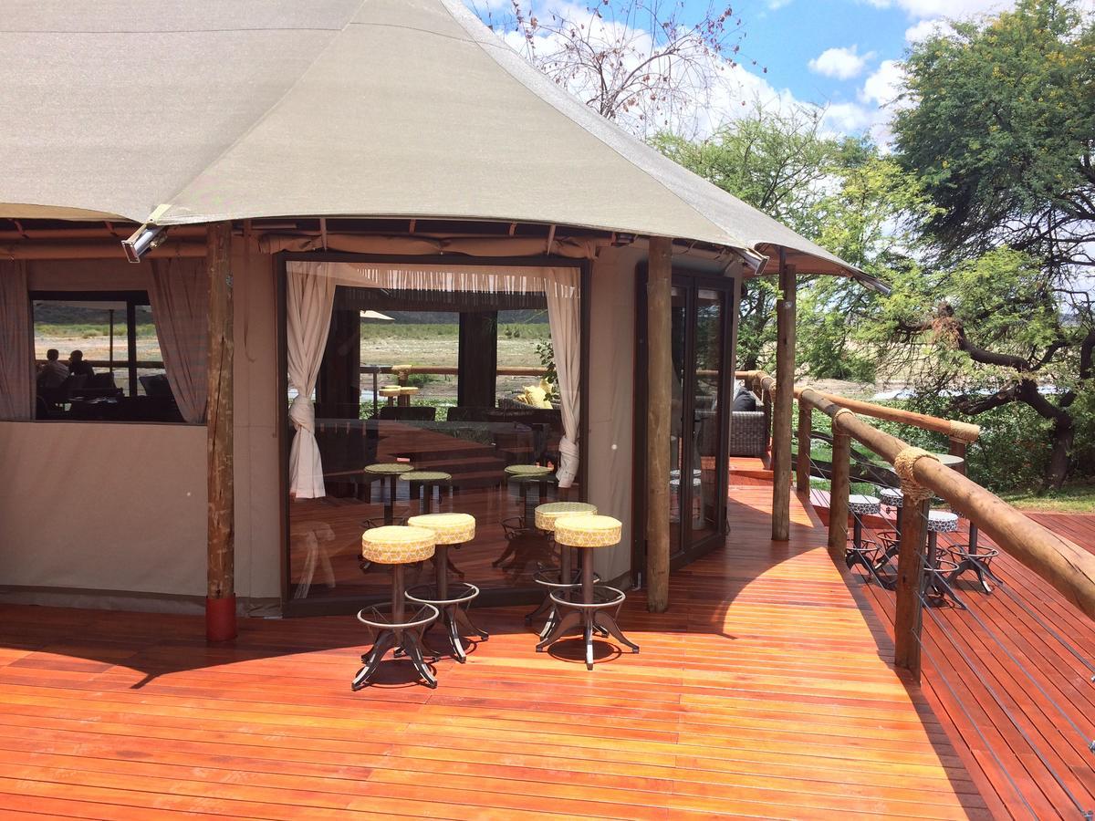 Tau Game Lodge Madikwe Game Reserve Ngoại thất bức ảnh