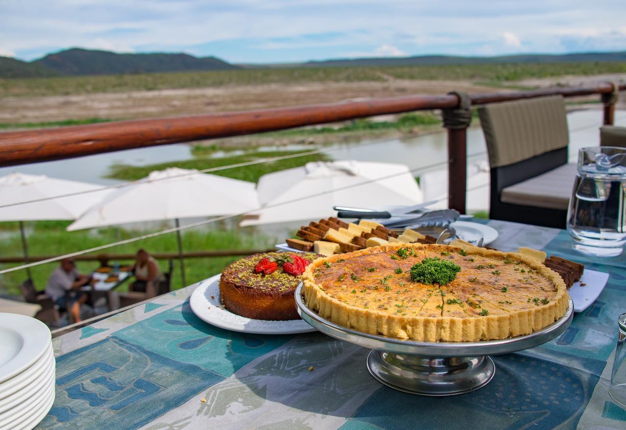 Tau Game Lodge Madikwe Game Reserve Ngoại thất bức ảnh